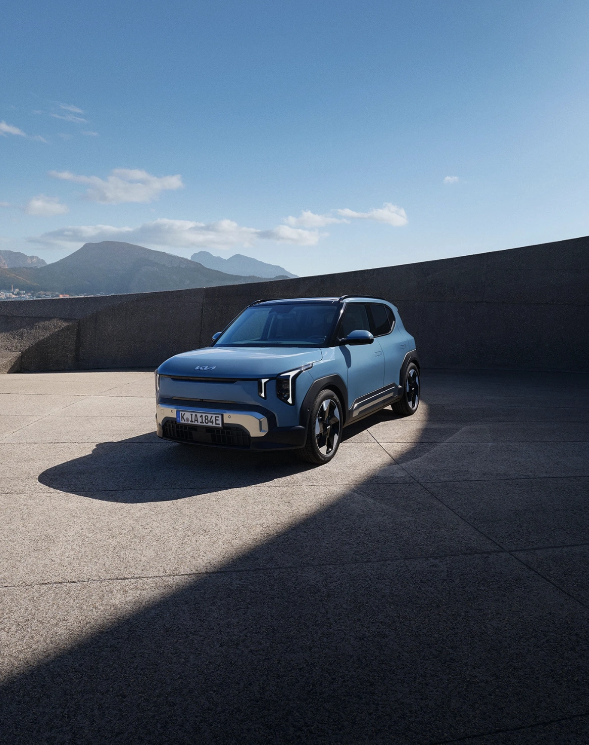 Frontal del Kia EV2 con firma luminosa Star Map